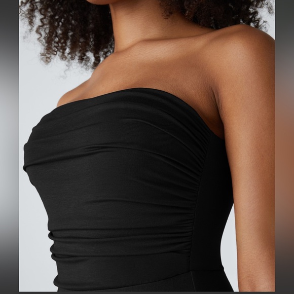 Ribbed Tube Backless Ruched Side Pocket Flowy Maxi Casual Dress - Picture 3 of 5